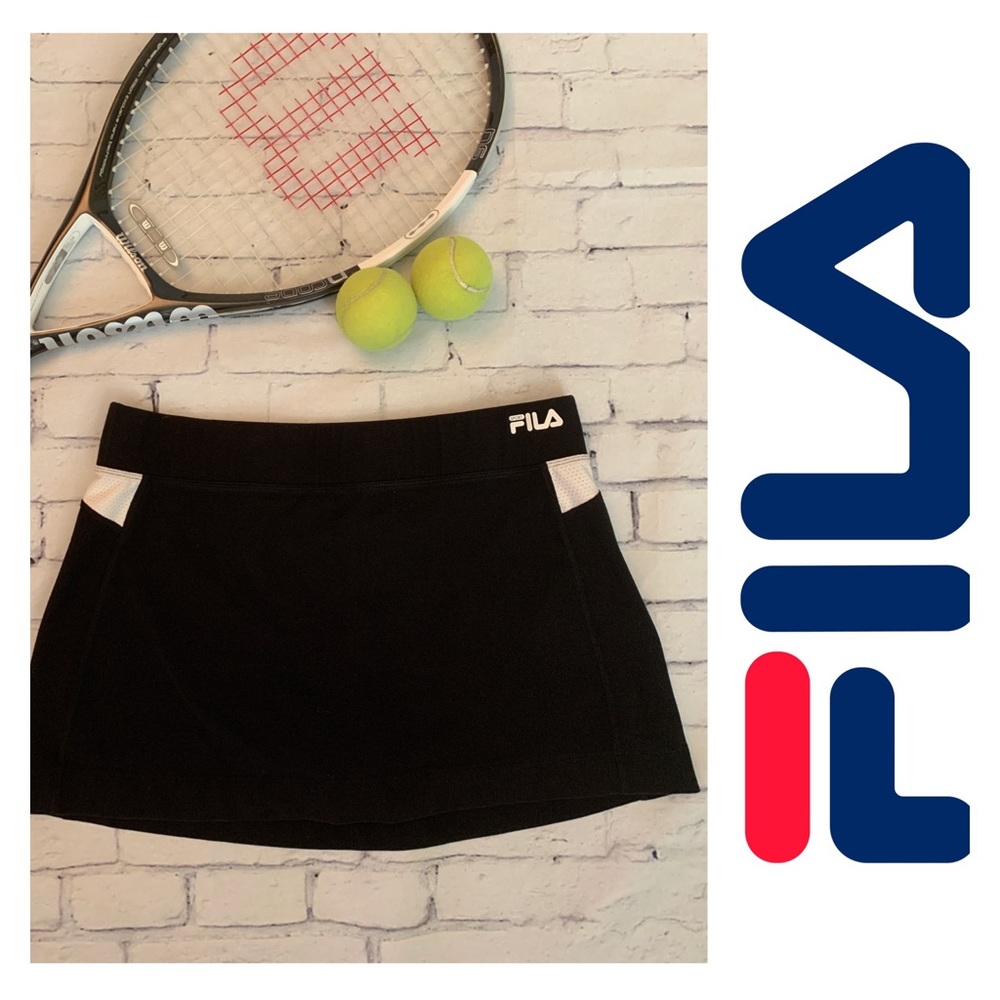 Fila Good Pre-owned Condition. Size L